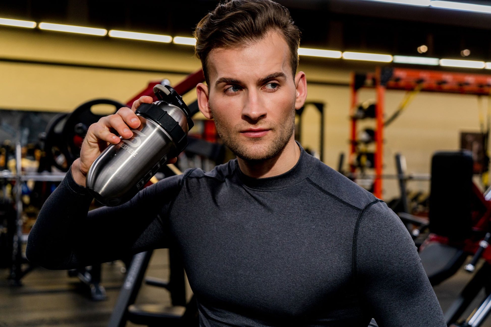 Protein shaker bottle 24.6 Fl Oz ShakeSphere Tumbler Double Wall Steel Original