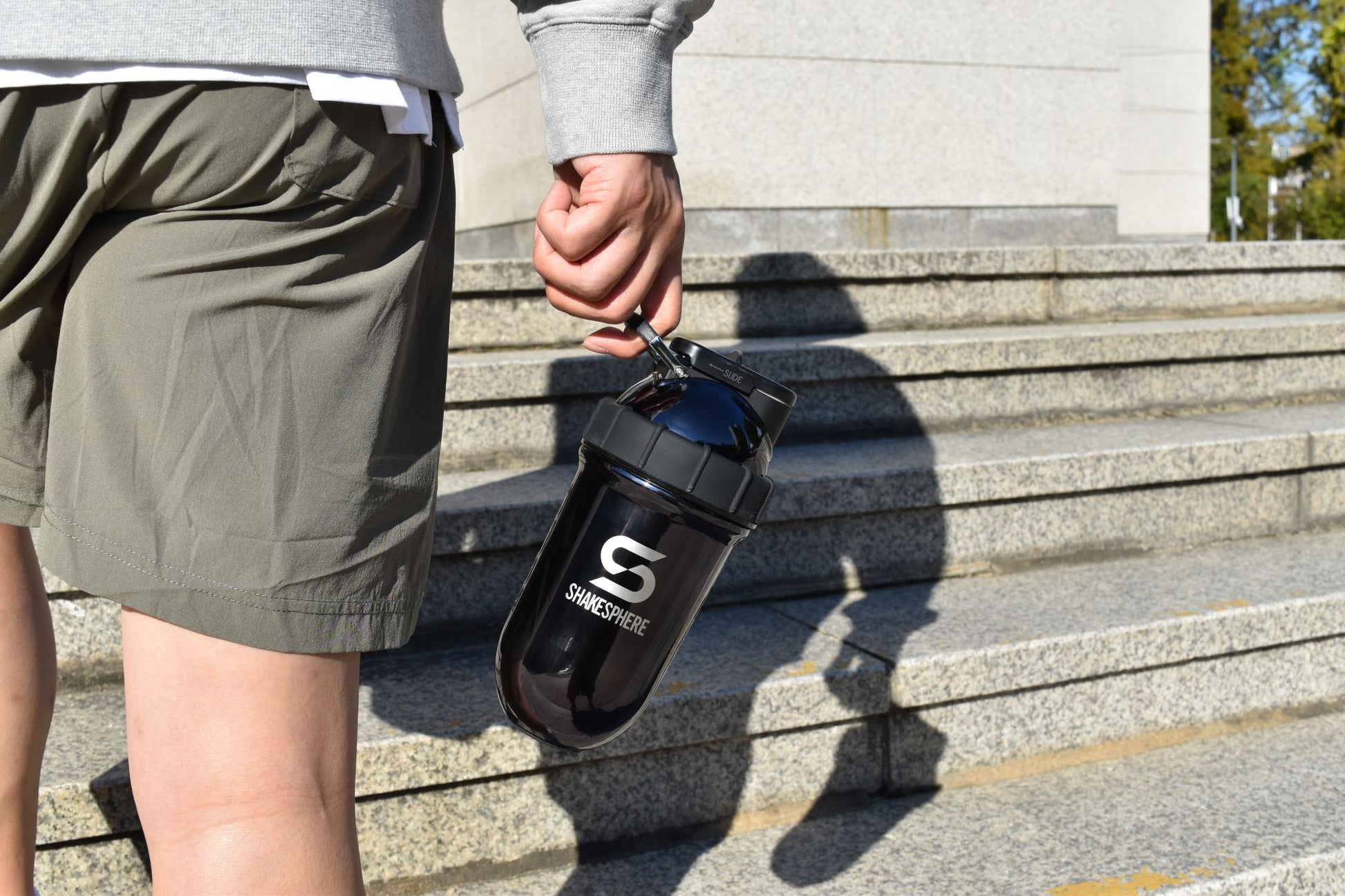 Protein shaker bottle 24.6 Fl Oz Double Wall Steel Mirrored Black